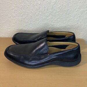 Cole Haan black leather shoe